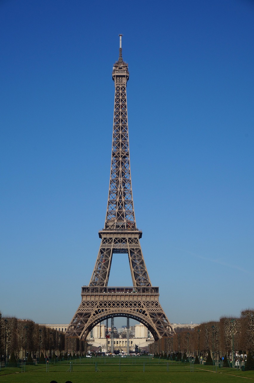 eiffel tower